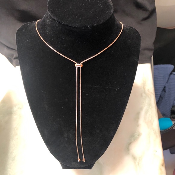 NEW Kendra Scott Rose gold Delaney Necklace - Picture 3 of 3